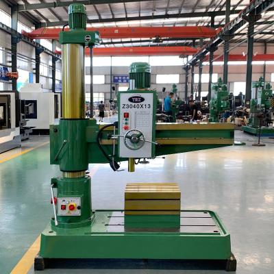 China Z3040X13 mechanical radial drill used for metal drilling Te koop