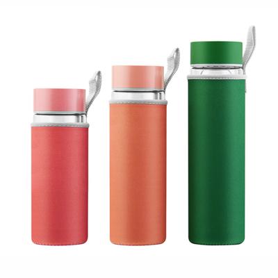 China PORTABLE hot selling logo borosilicate glass custom bamboo lid glass bottle with tea infuser for sale