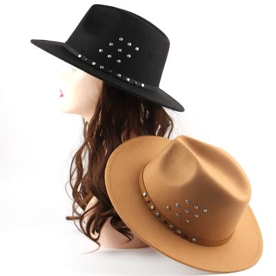 China Lady Winter Autumn Wide Brim Church Jazz Gentleman Fedora Hat With Big Pearl Elegant Picture Hat for sale