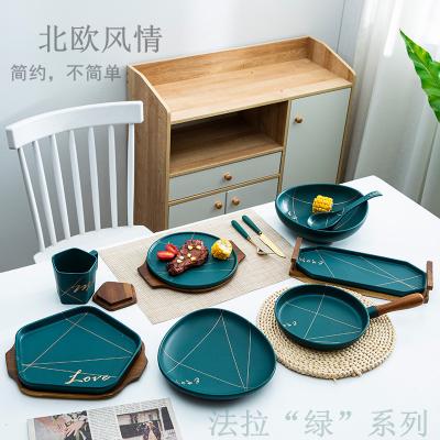 China Nordic Luxury Ceramic Dinnerware Stocked With Matte Emerald Green Dishes Set Salad Wooden Bowl Dinnerware Set Steak Dish AWS2007001 for sale