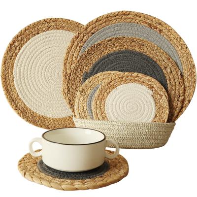 China Art Decor Boho Seagrass Farmhouse Handmade Macrame Table Coaster Set for sale