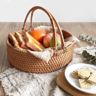 China Mordern Boho Handcrafts Beauty Decor Large Woven Gift Fruit Bread Storage Picnic Wicker Basket for sale