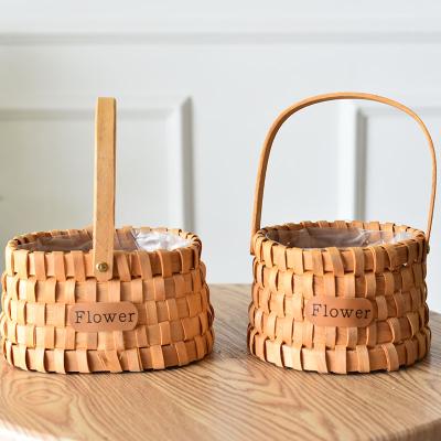 China Mordern Boho Handcrafts Flower Decor Woven Gift Fruit Bread Storage Picnic Wicker Basket for sale