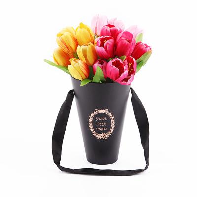 China Custom Recyclable Oval Portable Florist Bouquet Box Packaging Paper Flower Cardboard Box Logo Luxury Rose Paper Tube for sale