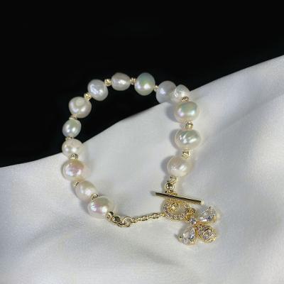 China HuPo.HuTu Korea Fashion Jewelry Freshwater Pearl Simple Natural Bee Beaded Pendant Bracelet Cubic Zircon CZ Bracelet For Women for sale