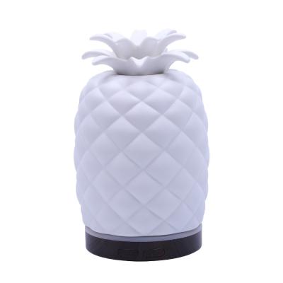 China Automatic Switch After Water Runs Out CE Rainbow USB Pineapple Shape Difusor Ultrasonic Aroma Diffuser Smart Mini Humidifier Diffuser for sale