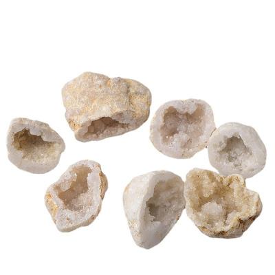 China Europe Wholesale Natural Healing Gemstone Groups Raw Crystal Stones Agate Druzy For Home Decoration Gifts for sale