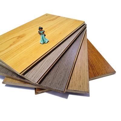 China New Arrival Waterproof Wear Resistant Anti-Slip 12 Mm High Gloss Natural Oak Laminate Flooring for sale