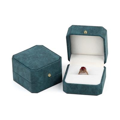 China Elelgent Customized Wedding Ring Box Suppliers Engagement Ring Box Green Ring Jewelry Box for sale