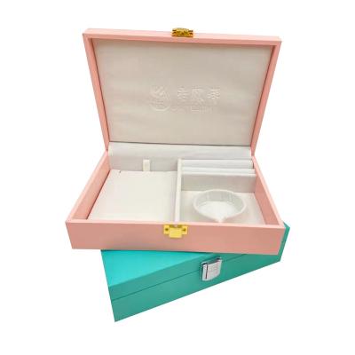 China Elelgent Wholesale Jewelry Box With Lock Suppliers Locking Jewelry Box Multiple Colored Jewelry Organizer Box With Lock for sale