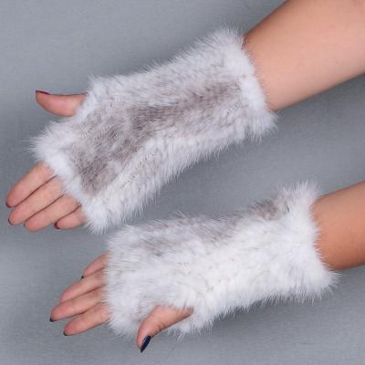 China Women's Natural Mink Fur Gloves Winter Real Mink Fur Women's Gloves Heated Mink Fur Mittens Girl Fashion Genuine Warm Real Mink Fur Gloves for sale