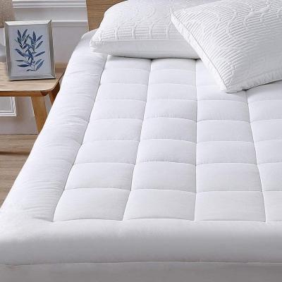 China Cooling Mattress Topper Pillow Top Cotton Top Waterproof Underpad Cover With Alternate Bottom Fill Fitted Deep Pocket Queen Size for sale