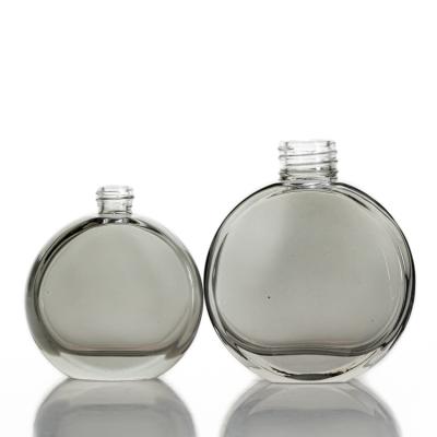 China Gray Empty Aroma 150ml Flat Round Personal Care Screw Top Flat Diffuser Bottle for sale