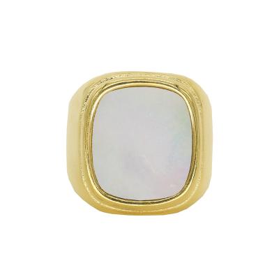 China CLASSIC Fashion Vintage 18k Gold Plated Rings Mother Of Pearl Shell Chunky White Square Unisex Ring for sale