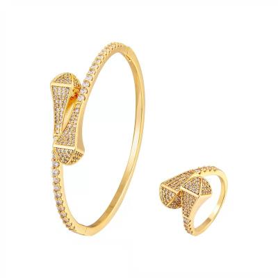 China Innovative Vintage Design 18k Gold Plated Copper Filled Bracelet & Open Ring Cuff Jewelry Bracelet Ring Set Diamond Simple Design for sale