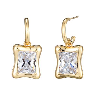 China FASHIONABLE Lightweight Luxury High-end Rhinestone All-match Temperament Simple Square Stud Earrings for sale