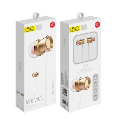 China In-Ear Retail Packing Microphone Metal Earphone In Ear Earbuds for sale