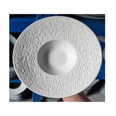 China Sustainable European Straw Hat Plate Thick Soup Stone Plate High Temperature Ceramic Plate Tableware for sale