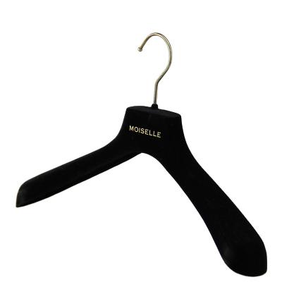 China China Factory Modern Black Velvet Coat Hanger Wide Shoulder Black Velvet Coat Hanger With Gold Logo for sale