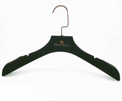 China SHOW LY122 Soft Touch Velvet Hanger Plastic Coat Hanger Velvet Hot Selling Coat Hanger Toggery Coat Hanger for sale