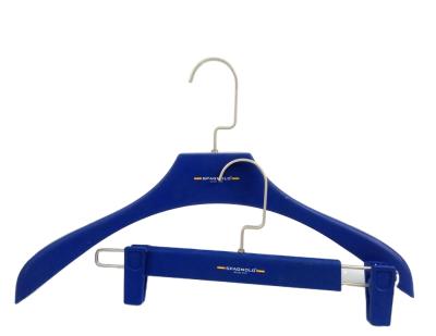 China SHOW Coat Hanger LY135 Cheapest Customize Logo/Color Plastic Hanger Factory Plastic Coat Hanger Wholesale for sale