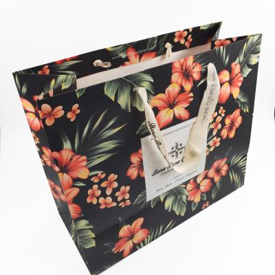 China YT Recyclable Luxury Custom Black Retail Clothing Gift Packaging Paper Bag Gift Wrapping Paper Bag for sale