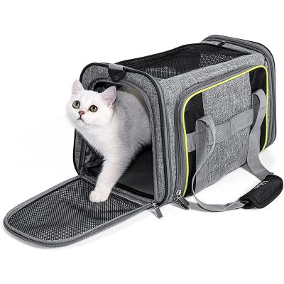 China Stored Pet Carrier Bags Cats Carrier With Side Door Safety Clip Breathable Mesh For Small Dogs Pet Messenger Shoulder Bag for sale