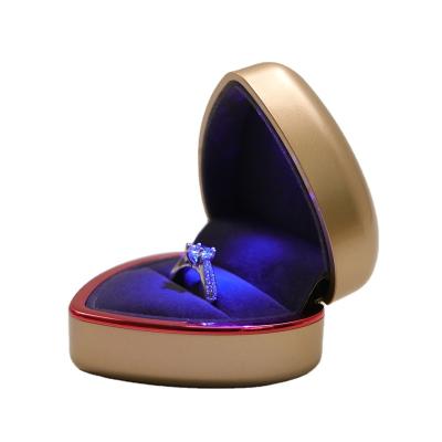 China Fashionable Luxury Jewelry Box for Rings Necklaces, Variety Color Custom Heart Shape LED Jewelry Boxes for sale