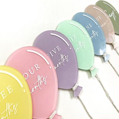 China Japan Acrylic Baby Monthly Cards Travel Milestone Markers Newborn Photography Props Balloon Invitation Cards Acrylic Baby Milestone for sale