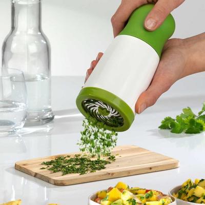 China Stored Manual Food Chopper Coriander Vegetable Grinder Herb Grinder Fruit Cutter Spice Grinder Durable Parsley Grinder for sale