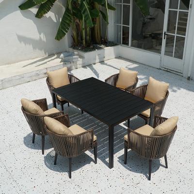 China New Style Outdoor Garden Furniture Contemporary Metal Frame Rattan Restaurant Used Table Chairs for sale