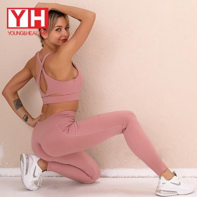 China 2021 Plain Solid Color Seamless Stretchy Booty Yoga Sports Women Breathable Fast Shipping Two Piece Set for sale