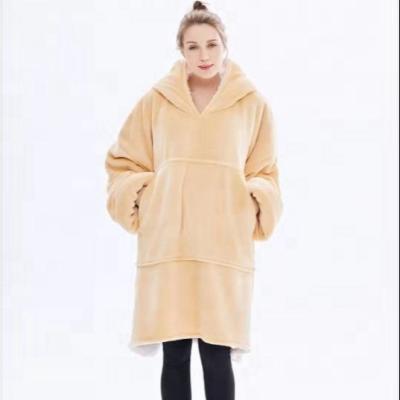 China Custom Giant Portable Warm Oversized Fleece Sherpa Pocket Design Pocket Hooded Hoodie Blanket for sale