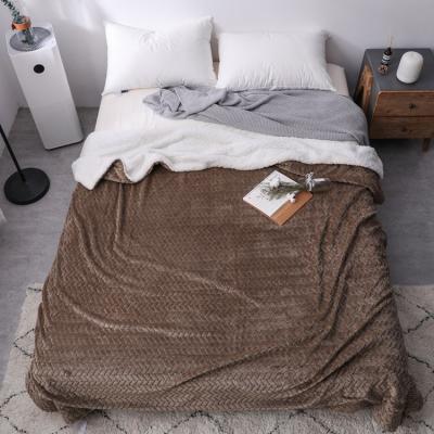 China New Type Jacquard Top Sale 100% Polyester Solid Flannel Custom Bed Blanket With Logo for sale