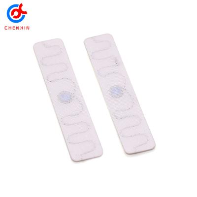 China UHF Washable Washable Rfid Cloth Tag Rfid Cloth Label UHF Laundry Tag Chip Woven Laundry Tag Rfid Waterproof/Waterproof for sale