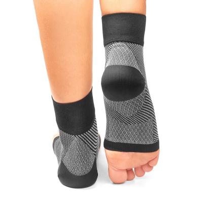 China Breathable Plantar Fasciitis Premium Socks Ankle Support (1 Pair) Sleeves Medium & Large Foot Compression Sleeve for sale