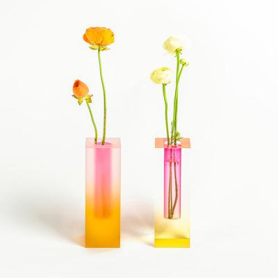 China Modern high quality wholesale transparent acrylic vase wholesale acrylic clear plastic vases for sale