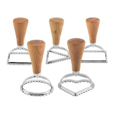 China Sustainable Cookie Cutter Stamp Mold For Cookie With Wooden Handle And Fluted Edge Baking Tools for sale