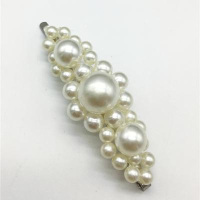 China 80% faux pearl 20% iron Competitive Price gold plating floral faux pearl flower hairpin for sale