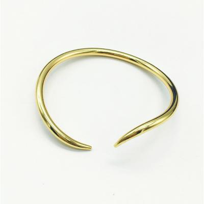 China TRENDY Trade Assurance 18K GOLD PLATED Arrowhead brass cuff pointed bracelet for sale