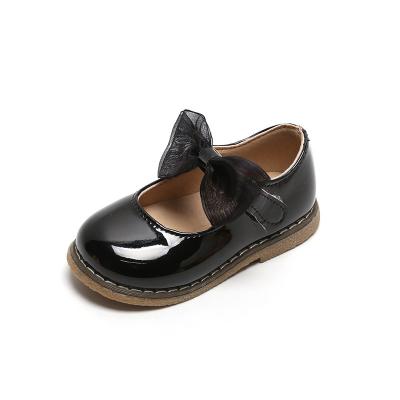 China Bright PU Children School Shoes Flats Girls Shoes Summer Stylish Girls Breathable Leather Kids Shoes for sale