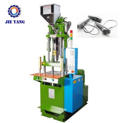 중국 Hot Sale Cloth Seal String Tag Injection Making Molding Machine For Sale 판매용