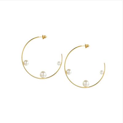 China Latest FASHIONABLE High Quality Geometric Line Pearl Hoop Earrings Gold Color Stainless Steel Hoop Earrings For Women Gift Party EEF1014 for sale