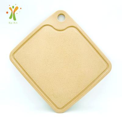 China Sustainable Biodegradable And Eco Friendly Rice Husk BPA Free Cutting Board For Kids for sale