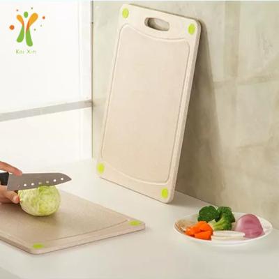 China Disposable New Arrival Biodegradable Rice Husk Chopper Kitchen Use Cutting Board for sale