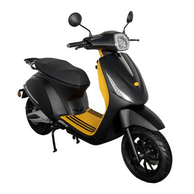 China Cheap die-casting aluminum alloy swingarm long range 2000W EEC motorcycle electric scooters for adults for sale