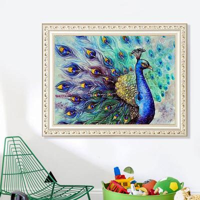 China Easy Hand Painted Peacock Painting Wholesale 5d Diamond Painting for sale