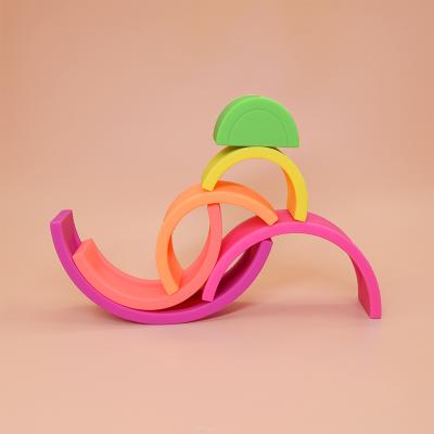 China YXT-BT- 16 Logo OEM ODM Food Grade Chewable Free Hot Silicone Teethers Funny Baby Rainbow Stacking Blocks Toys for sale