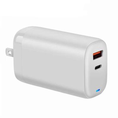 China 3 Port Home Foldable Multifunctional Fast Charging Allpliance Super Slim 65w Charger for sale