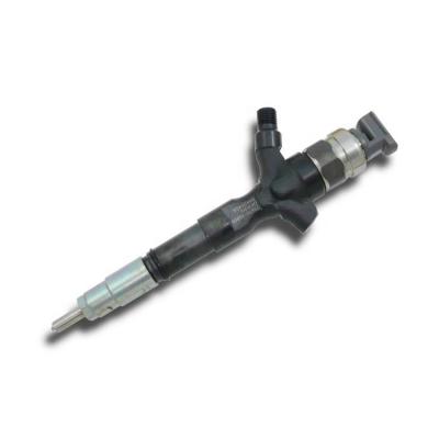 China Diesel fuel car with nozzle DLLA145P1024 23670-30300 hiace 2KD diesel fuel injector or fuel injector diesel 095000-7760 23670-30300 for sale